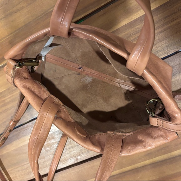 Small Madewell Soft Mini Cinch Bag Tan Leather - Picture 3 of 8